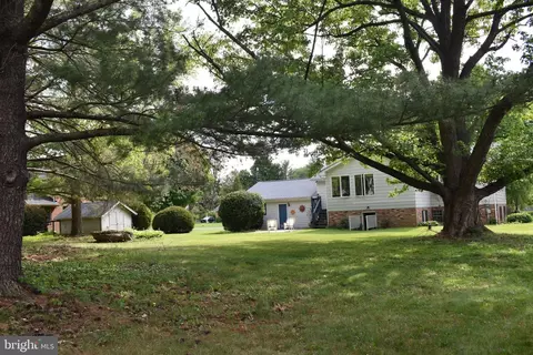 Exterior - 8111 Overlook Ct, Frederick, MD 21702 photo 9 of 9
