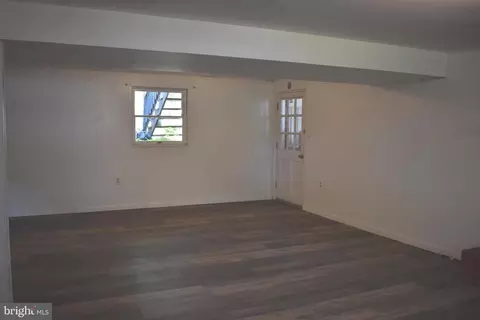 Living - 8111 Overlook Ct, Frederick, MD 21702 photo 7 of 7