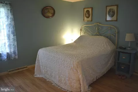 Bedroom - 8111 Overlook Ct, Frederick, MD 21702 photo 1 of 4