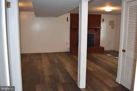 Living - 8111 Overlook Ct, Frederick, MD 21702 photo 6 of 6