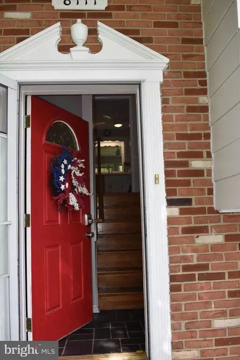Entry Way - 8111 Overlook Ct, Frederick, MD 21702 photo 1 of 2