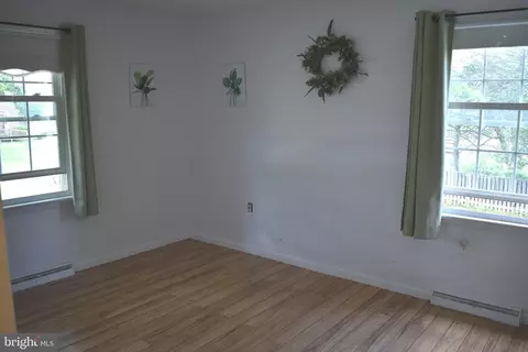Bedroom - 8111 Overlook Ct, Frederick, MD 21702 photo 3 of 4