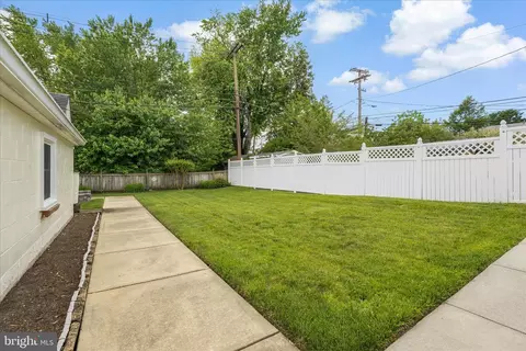 Exterior - 6 E 13th St, Frederick, MD 21701 photo 9 of 11