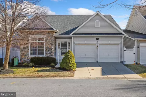 1031 Eastbourne Ter, Frederick, MD 21702