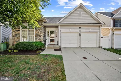 1031 Eastbourne Ter, Frederick, MD 21702