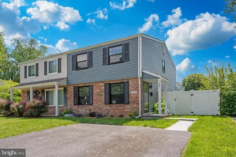330 Heather Ridge Dr, Frederick, MD 21702