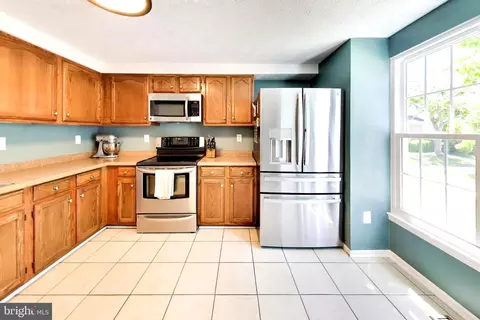 511 Hollyberry Way, Frederick, MD 21703 photo 4