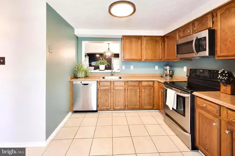 511 Hollyberry Way, Frederick, MD 21703 photo 6