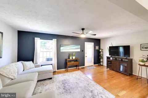511 Hollyberry Way, Frederick, MD 21703 photo 8