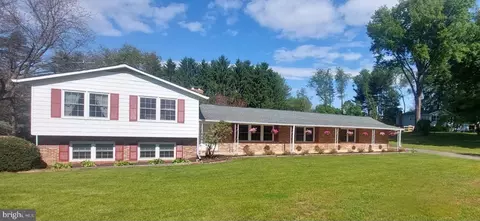 3318 Lowell Ln, Ijamsville, MD 21754