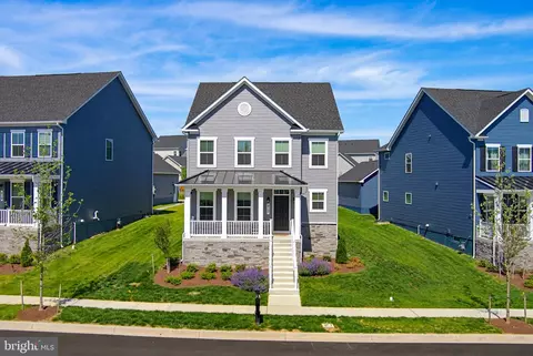 912 Clarendon Farm Ln, Brunswick, MD 21716