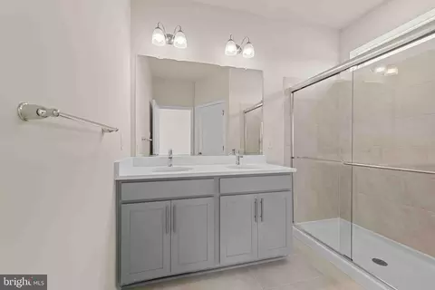Bath - 395 Ensemble Way, Frederick, MD 21701 photo 3 of 3