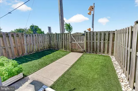 Exterior - 541 Ellrose Ct, Frederick, MD 21703 photo 5 of 32