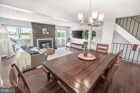 Dining - 541 Ellrose Ct, Frederick, MD 21703 photo 5 of 5