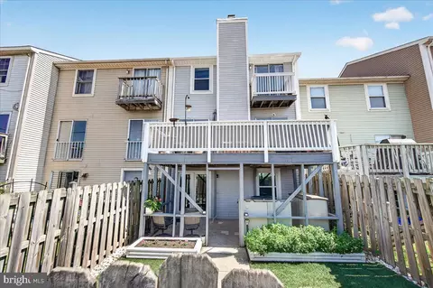 Exterior - 541 Ellrose Ct, Frederick, MD 21703 photo 18 of 32