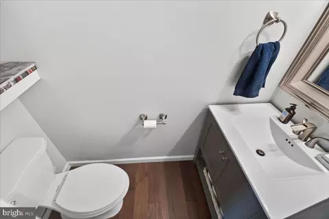 Bath - 541 Ellrose Ct, Frederick, MD 21703 photo 2 of 3