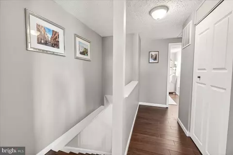 Entry Way - 541 Ellrose Ct, Frederick, MD 21703 photo 9 of 11