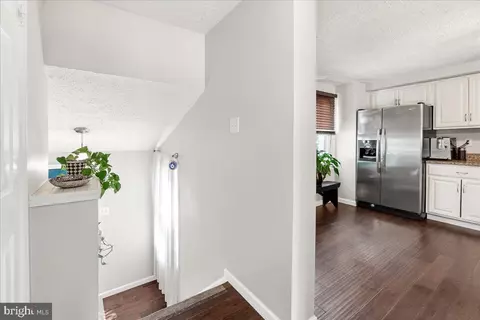 Entry Way - 541 Ellrose Ct, Frederick, MD 21703 photo 8 of 11