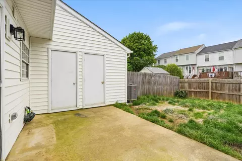 Exterior - 5735 Sunset View Ln, Frederick, MD 21703 photo 2 of 5