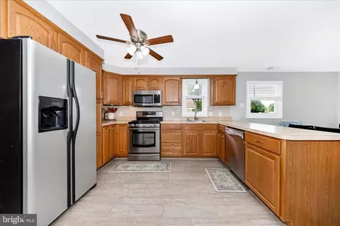 Kitchen - 98 Summers Dr, Middletown, MD 21769 photo 1 of 2