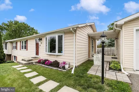 Exterior - 98 Summers Dr, Middletown, MD 21769 photo 2 of 6