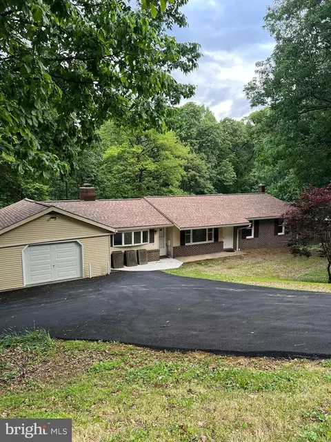 4420 Highboro Dr, Mount Airy, MD 21771