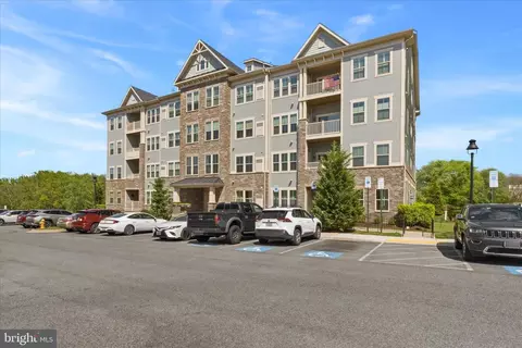 5733 Meadowood St #303, New Market, MD 21774
