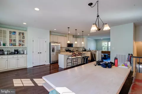 Entry Way - 6214 Posey St, Frederick, MD 21703 photo 10 of 10