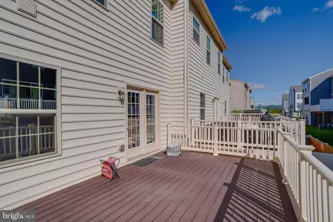 Exterior - 6214 Posey St, Frederick, MD 21703 photo 4 of 8