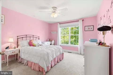 Bedroom - 2258 W Greenleaf Dr, Frederick, MD 21702 photo 4 of 4