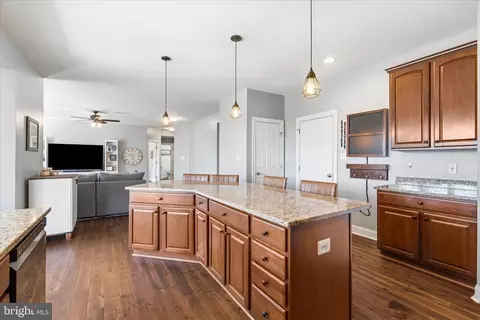 Kitchen - 2258 W Greenleaf Dr, Frederick, MD 21702 photo 3 of 4