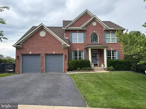 2258 W Greenleaf Dr, Frederick, MD 21702