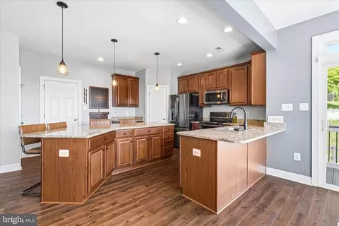 Kitchen - 2258 W Greenleaf Dr, Frederick, MD 21702 photo 2 of 4