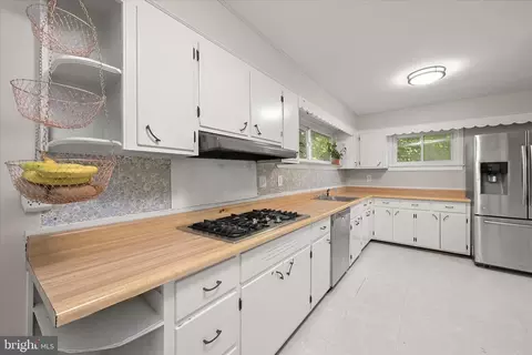 Kitchen - 9915 Masser Rd, Frederick, MD 21702 photo 1 of 4