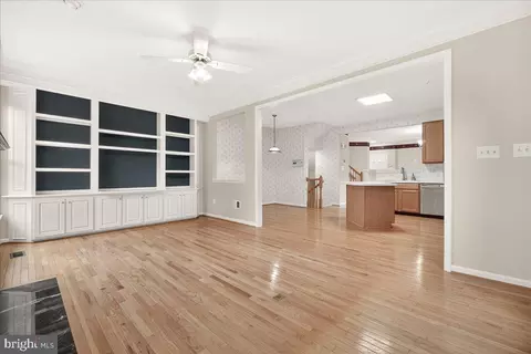 Living - 1740 Derrs Sq E, Frederick, MD 21701 photo 5 of 7