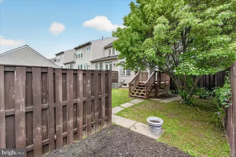Exterior - 1740 Derrs Sq E, Frederick, MD 21701 photo 5 of 27