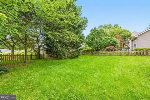 Exterior - 100 Crossing Pointe Ct, Frederick, MD 21702 photo 7 of 9