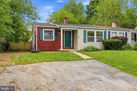308 Heather Ridge Dr, Frederick, MD 21702