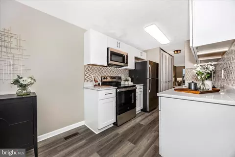 Kitchen - 308 Heather Ridge Dr, Frederick, MD 21702 photo 3 of 3