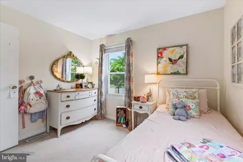 Bedroom - 466 Carrollton Dr, Frederick, MD 21701 photo 5 of 8
