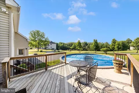 Exterior - 7145 Linganore Rd, Frederick, MD 21701 photo 5 of 11