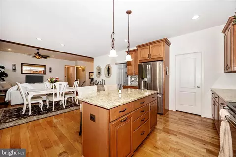 Kitchen - 7145 Linganore Rd, Frederick, MD 21701 photo 4 of 4