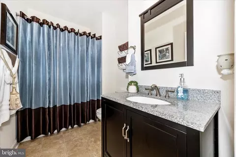 Bath - 7145 Linganore Rd, Frederick, MD 21701 photo 4 of 5