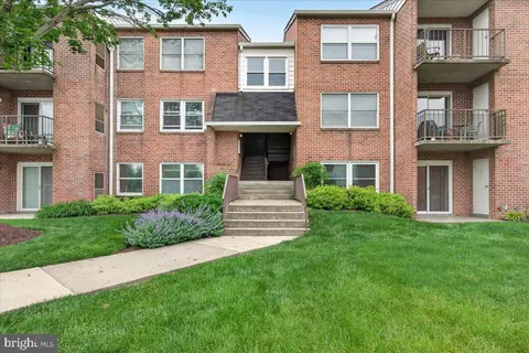 200 Chapel Ct #209, Walkersville, MD 21793