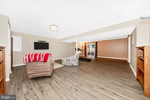 Living - 1805 Rainbow Falls Ct, Frederick, MD 21702 photo 2 of 2