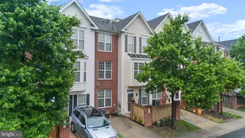 114 Featherstone Pl, Frederick, MD 21702