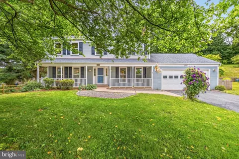 302 Spring Gate Ct, Mount Airy, MD 21771