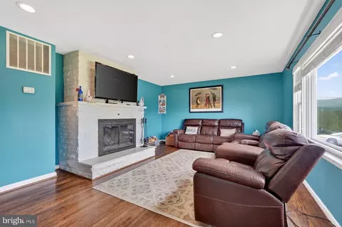 Living - 8409 Walter Martz Rd, Frederick, MD 21702 photo 1 of 1