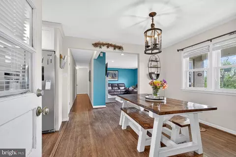 Entry Way - 8409 Walter Martz Rd, Frederick, MD 21702 photo 4 of 6