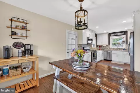 Entry Way - 8409 Walter Martz Rd, Frederick, MD 21702 photo 1 of 6